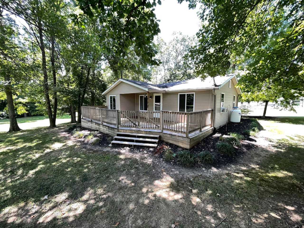 82 Lemaster Rd - Photo 2 of 19