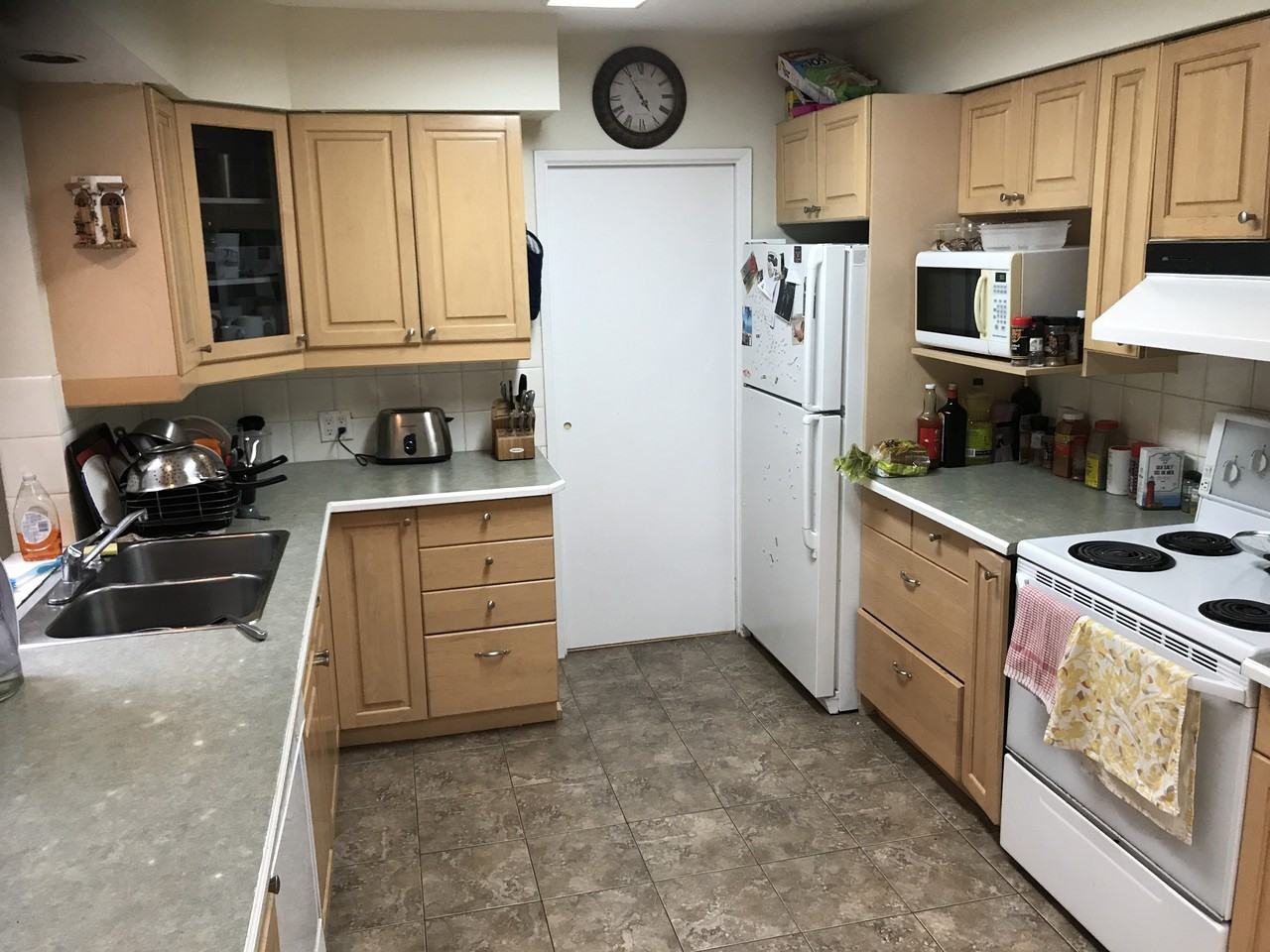 5960 Brantford Avenue - Photo 3 of 8