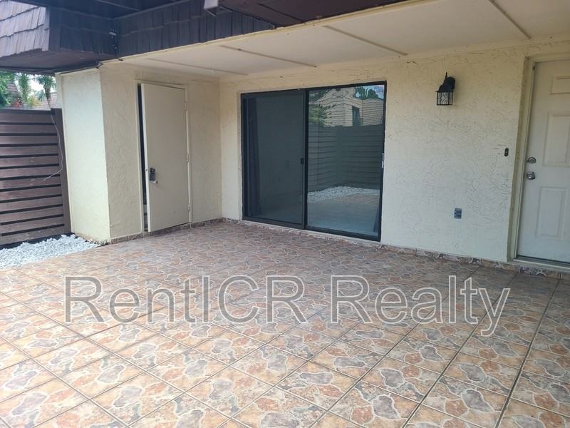 15218 W Pond Woods Dr - Photo 3 of 18