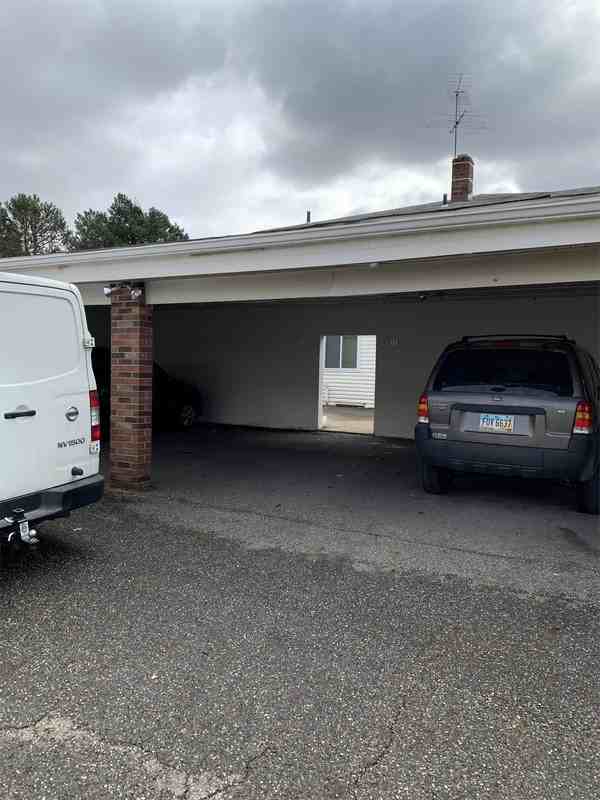 305 Kenridge Rd - Photo 3 of 12