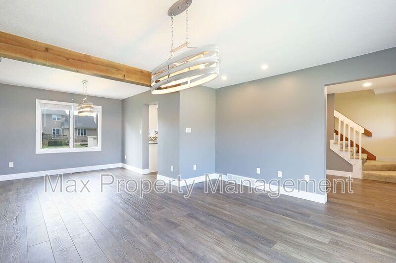 8200 Northview Dr - Photo 6 of 38
