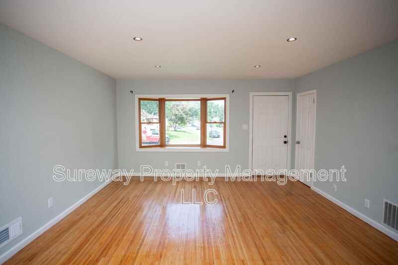 22 Tinker Dr - Photo 2 of 50