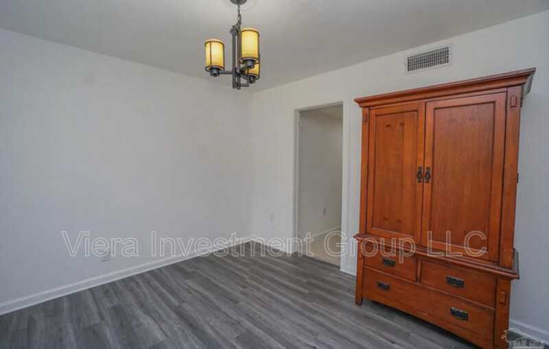 126 Berkley Dr - Photo 2 of 16