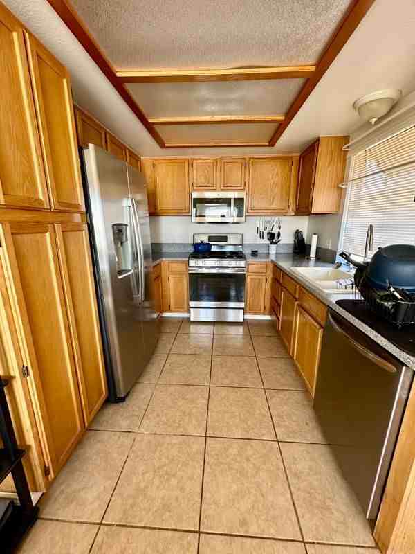 26283 Corona Dr - Photo 3 of 12