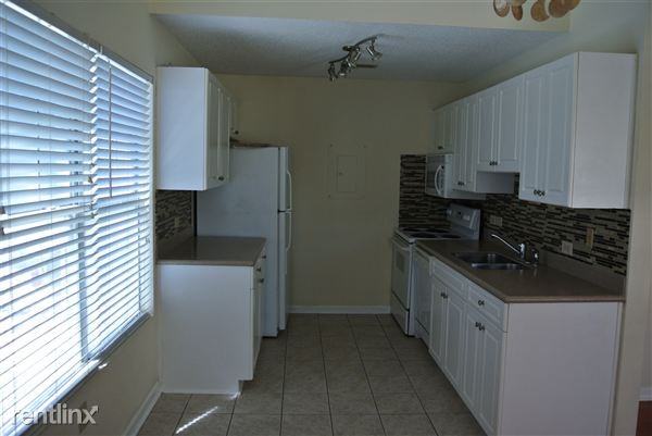 6F Old South Court, Bluffton SC 29910 - Photo 2 of 11