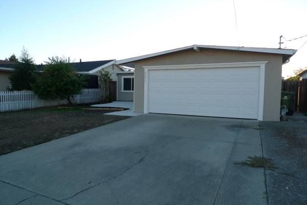 42835 Charleston Way - Photo 3 of 17