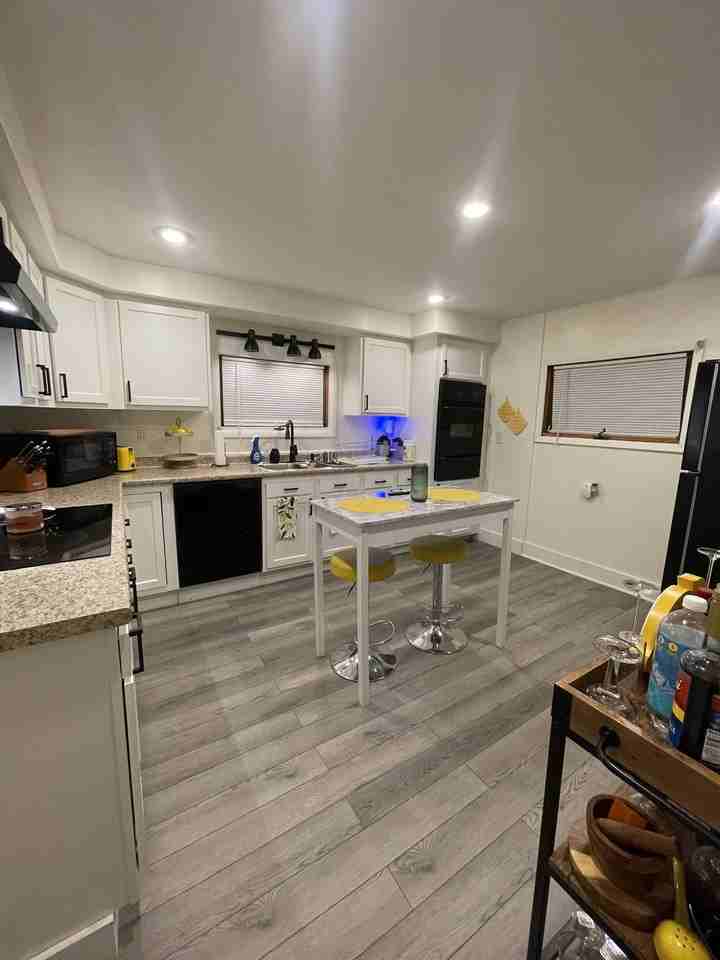 1503 State St #2 - Photo 5 of 11