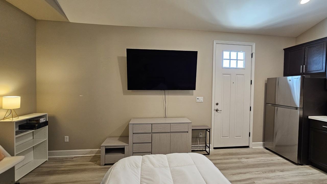 1004 Forest St #A - Photo 5 of 21