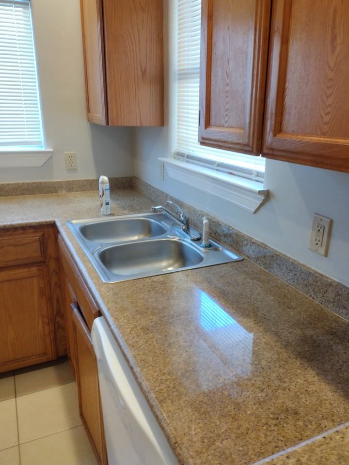 1409 West Kiwi Avenue #4 - Photo 7 of 28