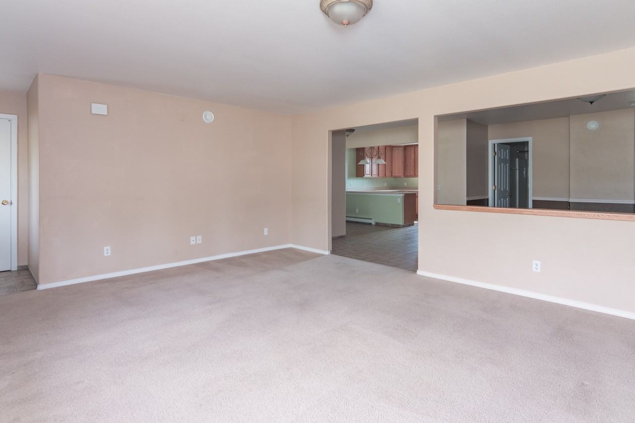 518 W 4th Ave - Photo 3 of 17