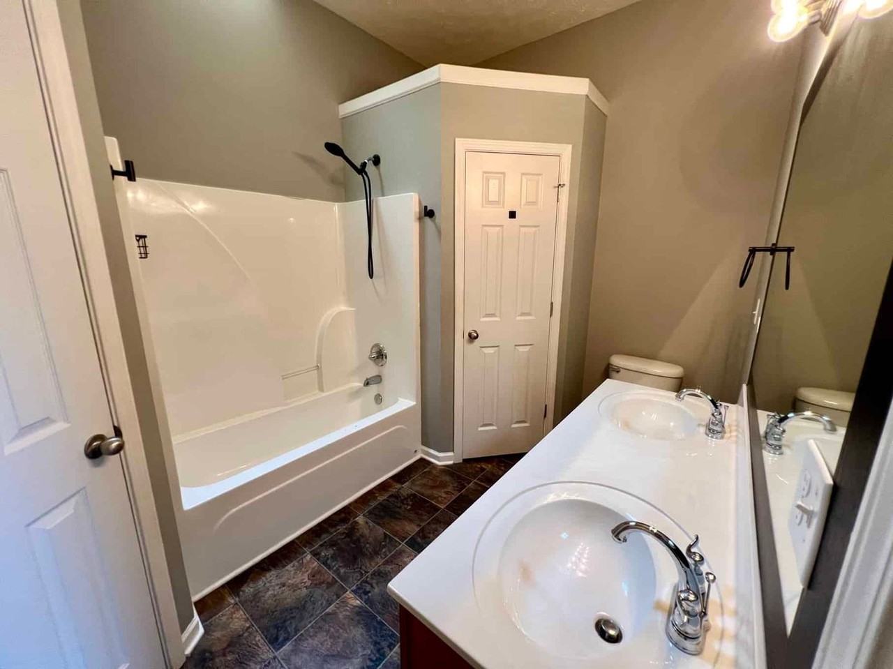 2617 Decatur Ln - Photo 7 of 23