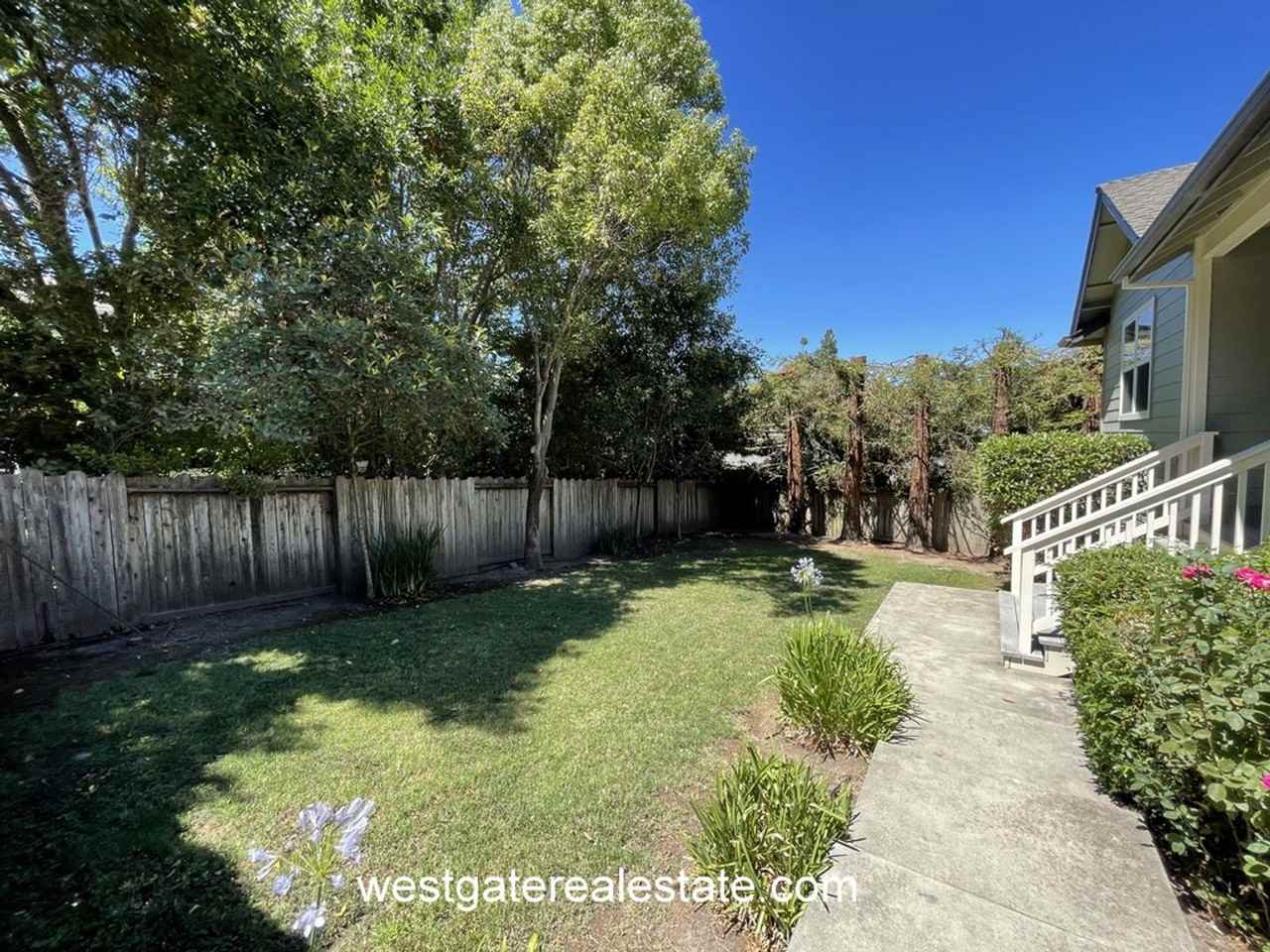 786 El Paseo Dr - Photo 2 of 26