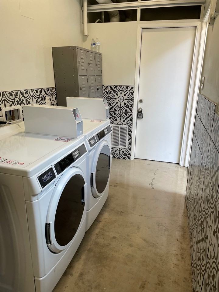 1275 2nd Street - Photo 3 of 3