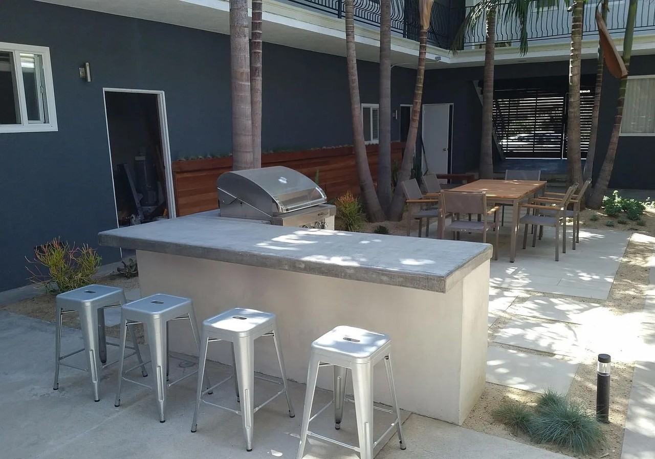 1275 2nd Street - Photo 2 of 3