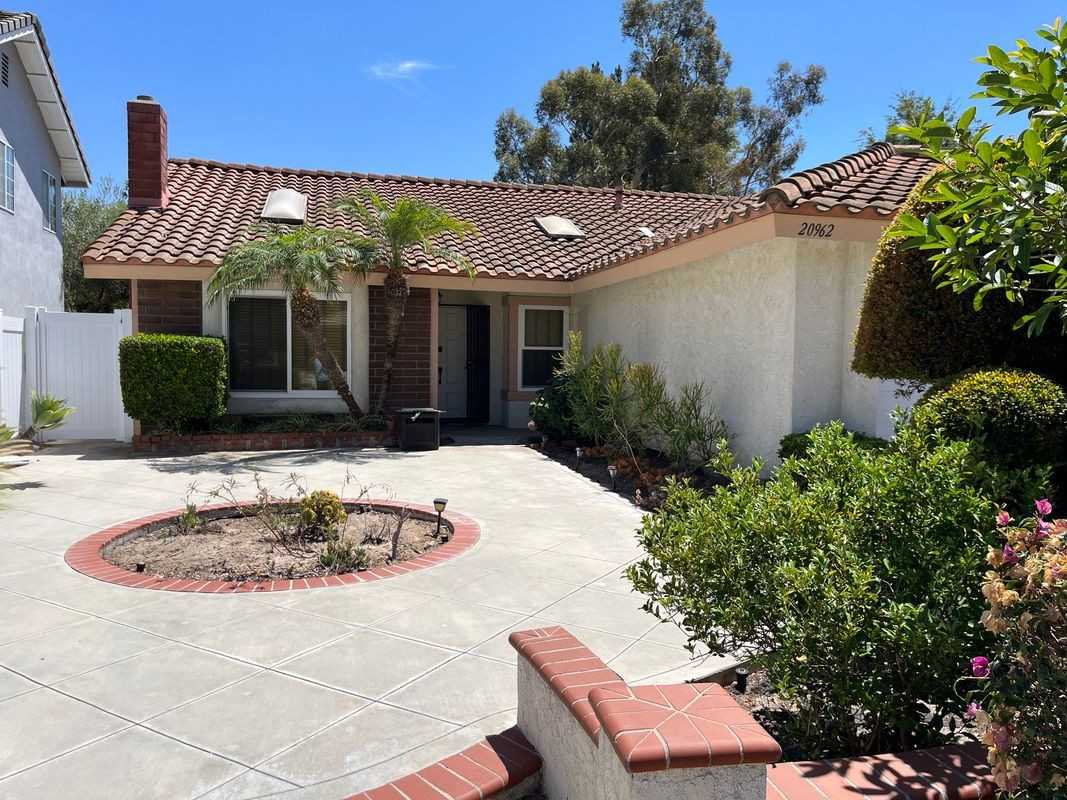 20962 Calle Celeste - Photo 2 of 16