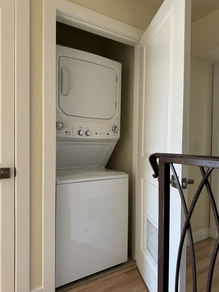 10834 Hortense Street ##2 - Photo 6 of 11