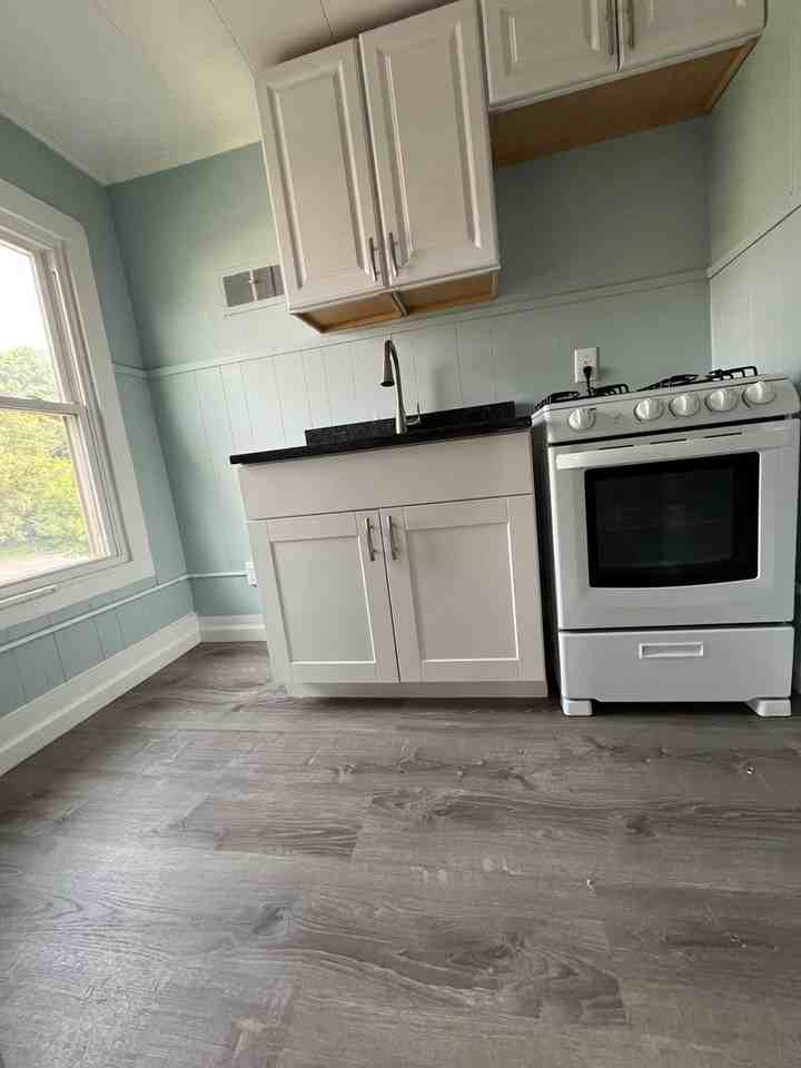 22 Pomeroy Ave #7