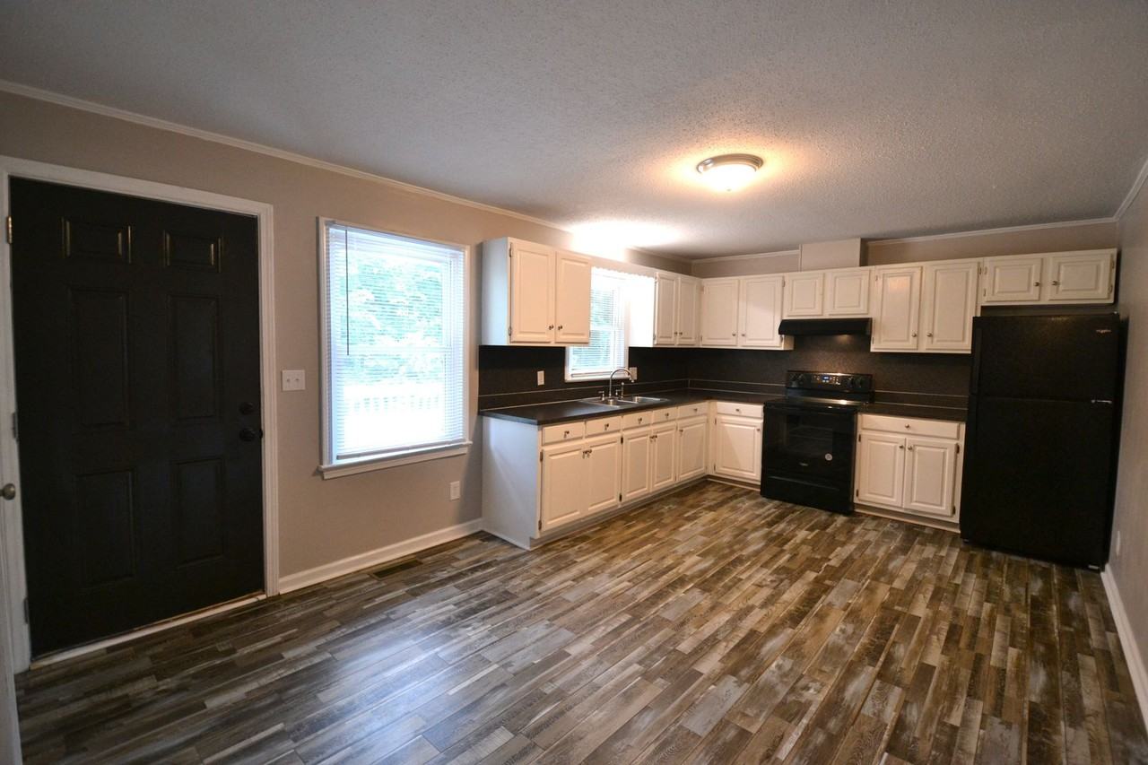 250 Rock Church Rd - Photo 2 of 31