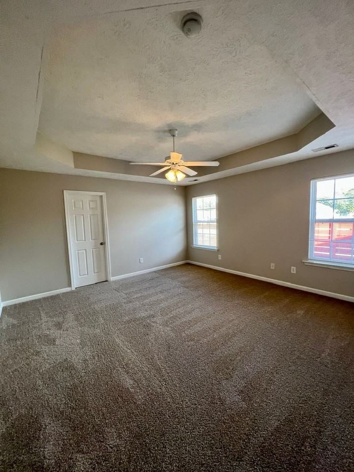 1114 Precept Dr - Photo 7 of 19