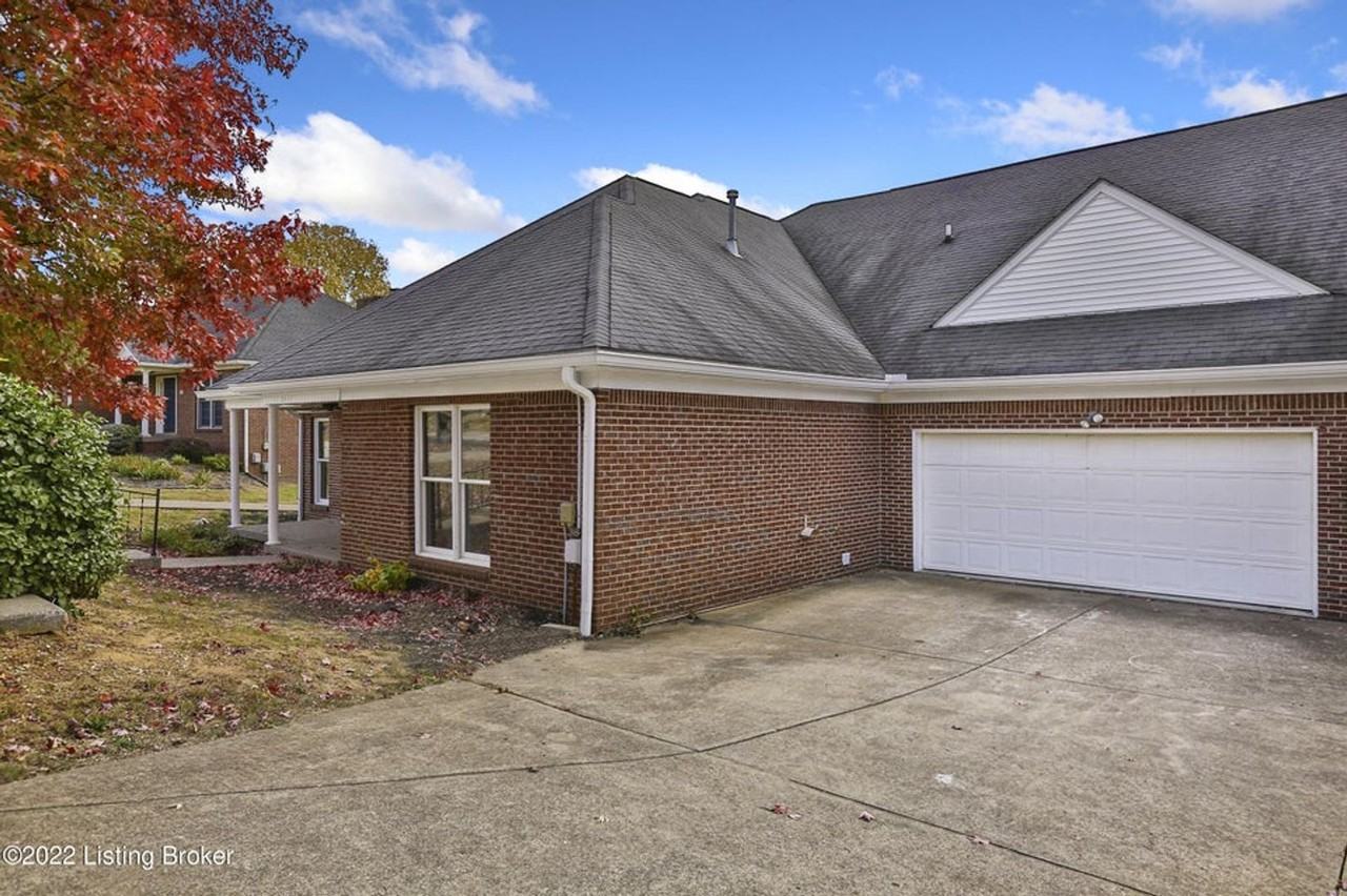 2811 Brassfield Cir - Photo 3 of 25