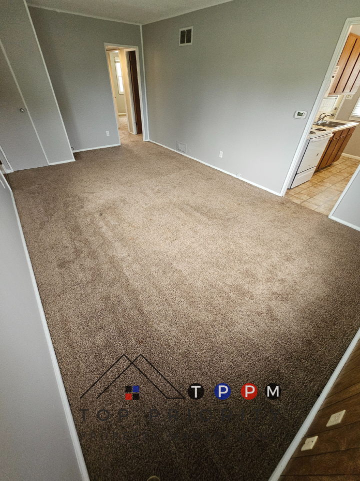 2444 8th Ave Sw - Photo 3 of 18