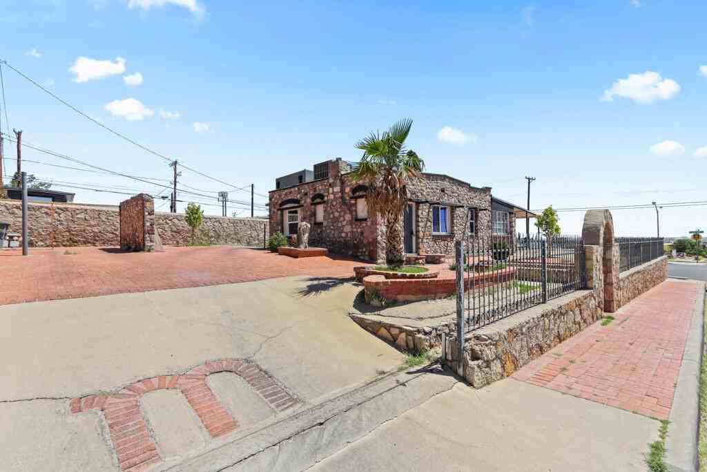 3101 N Piedras St - Photo 3 of 14