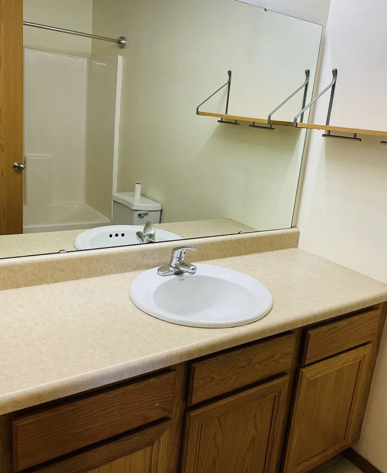 129 Hawthorn Ave #NA - Photo 2 of 16