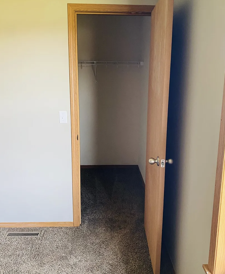 129 Hawthorn Ave #NA - Photo 3 of 16