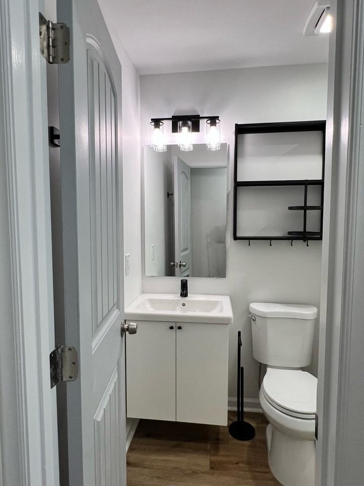 1013 Allen St #NA - Photo 6 of 32