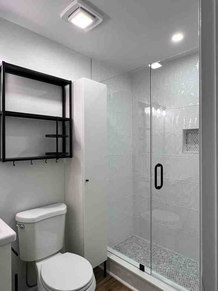 1013 Allen St #NA - Photo 7 of 32