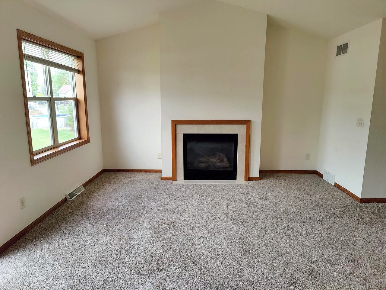 120 Paradise Cir #120 - Photo 3 of 16