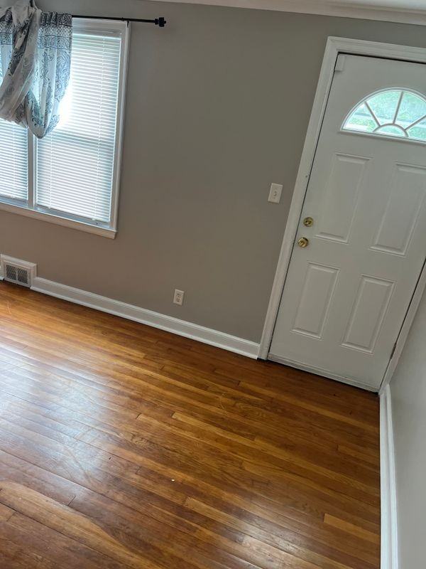 50 Wintonbury Ave - Photo 2 of 10