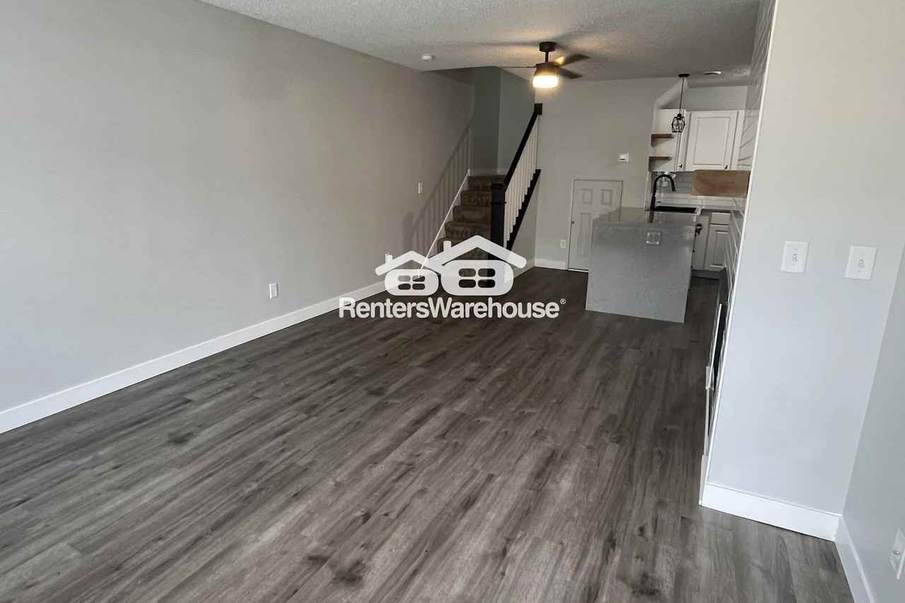 20573 Erin Ct - Photo 3 of 16