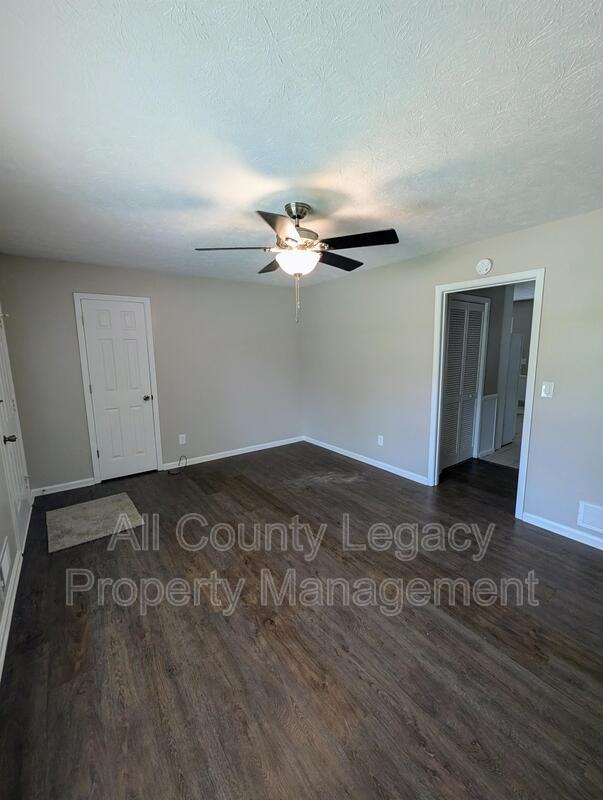 3132B Dove Ct - Photo 3 of 9