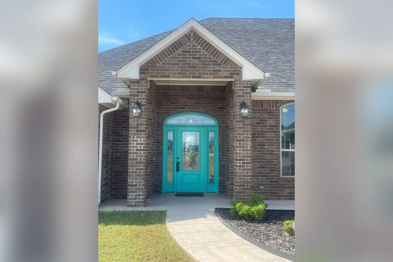 2281 County Road 1335 - Photo 2 of 20