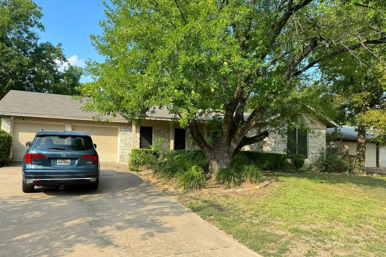 6629 Greensboro Dr - Photo 2 of 17