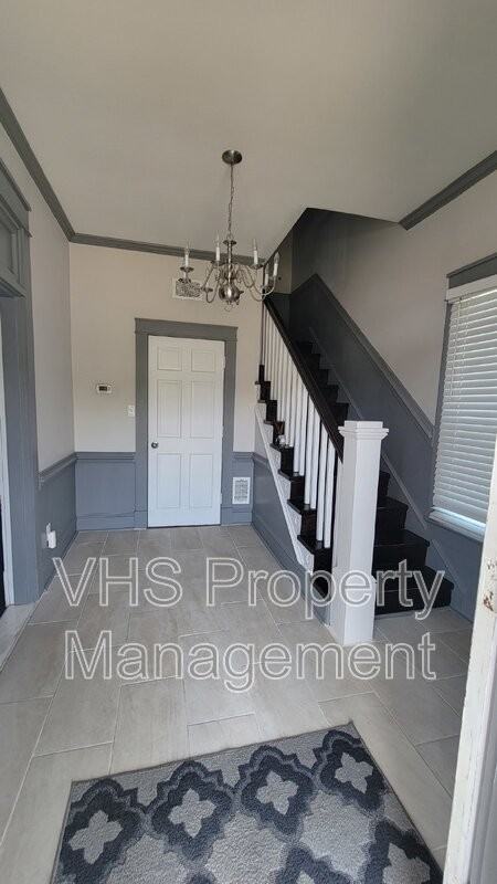 628 Sperryville Pike - Photo 2 of 30