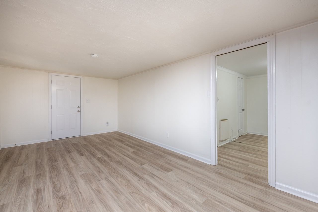 3454 Rockbridge Rd #C - Photo 3 of 10