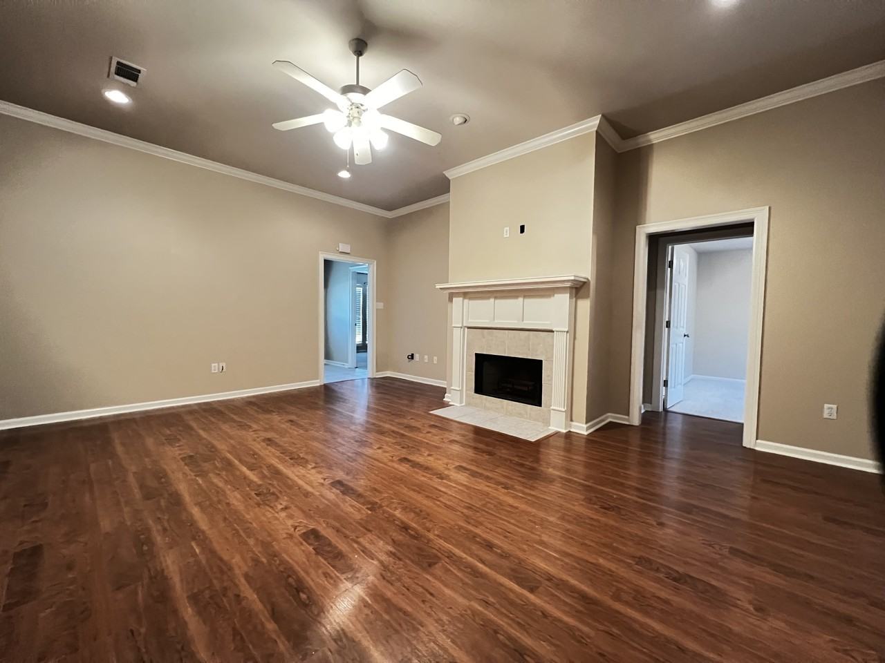 202 Springhaven Dr - Photo 5 of 21