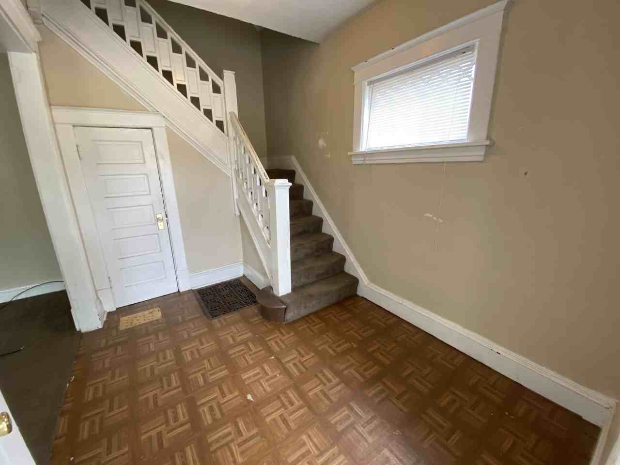 115 S Cedar St #NA - Photo 2 of 14