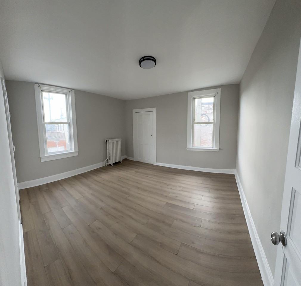 3119 Mcelderry St #1 - Photo 4 of 13