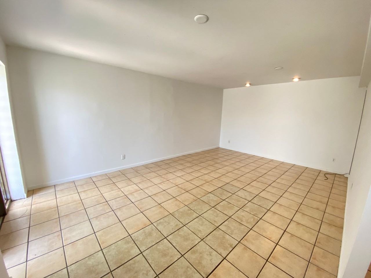 153 E 12th Ave - Photo 3 of 39