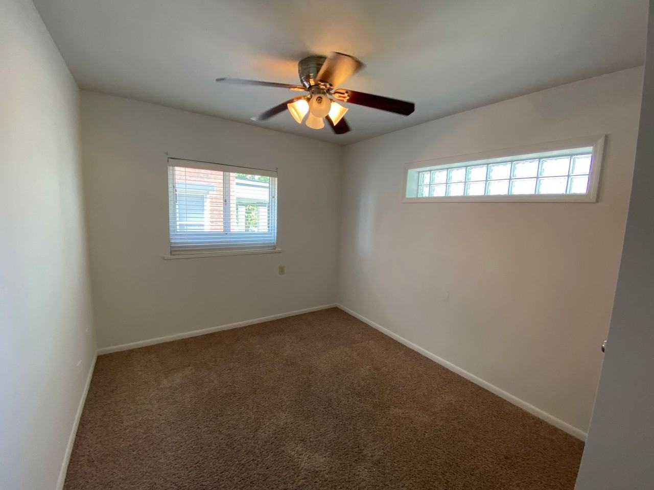 153 E 12th Ave - Photo 6 of 39