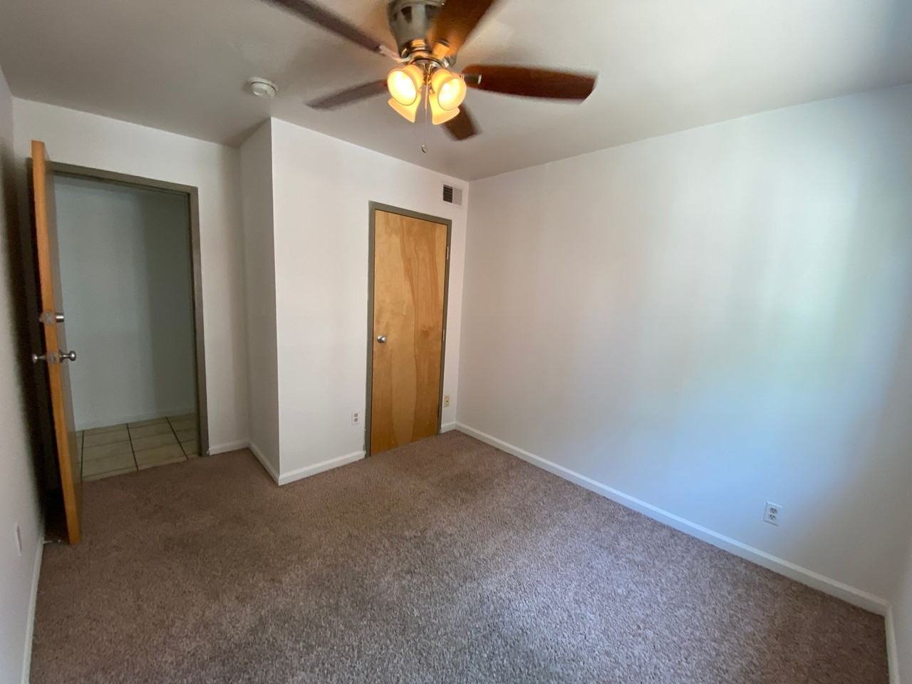 153 E 12th Ave - Photo 7 of 39