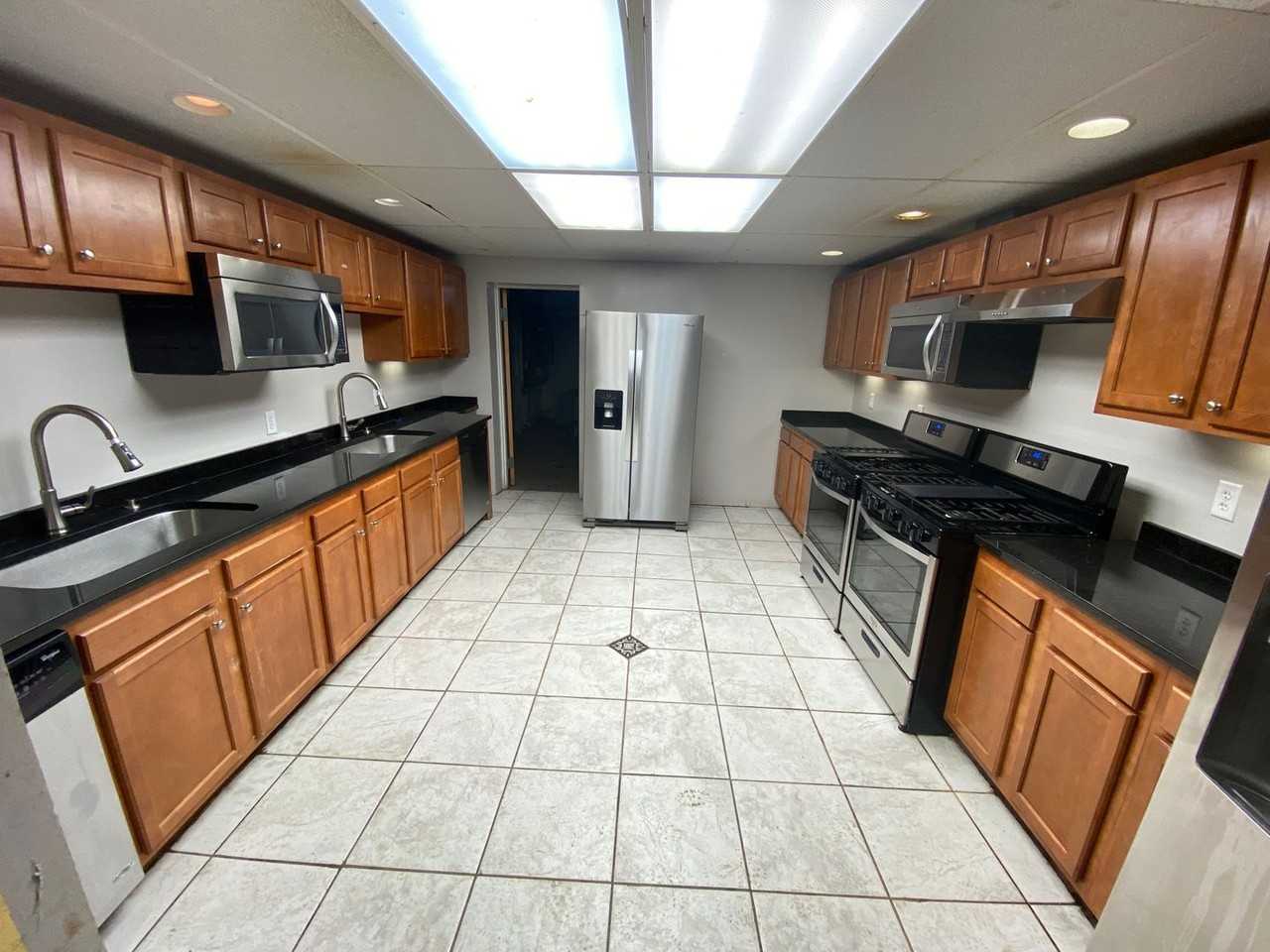 1935 Indianola Ave - Photo 7 of 31