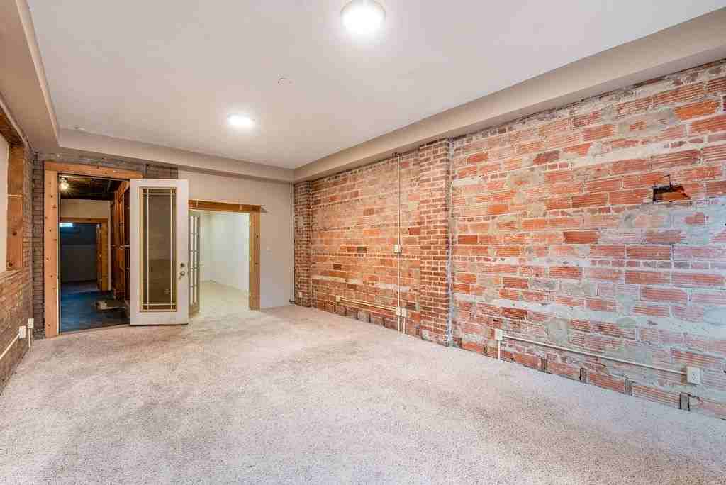 1731 N 4th St - Photo 4 of 26
