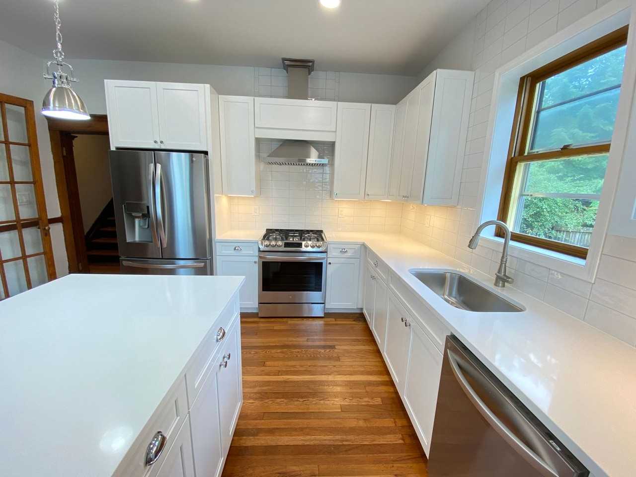 1501 Belmont Ave - Photo 6 of 28