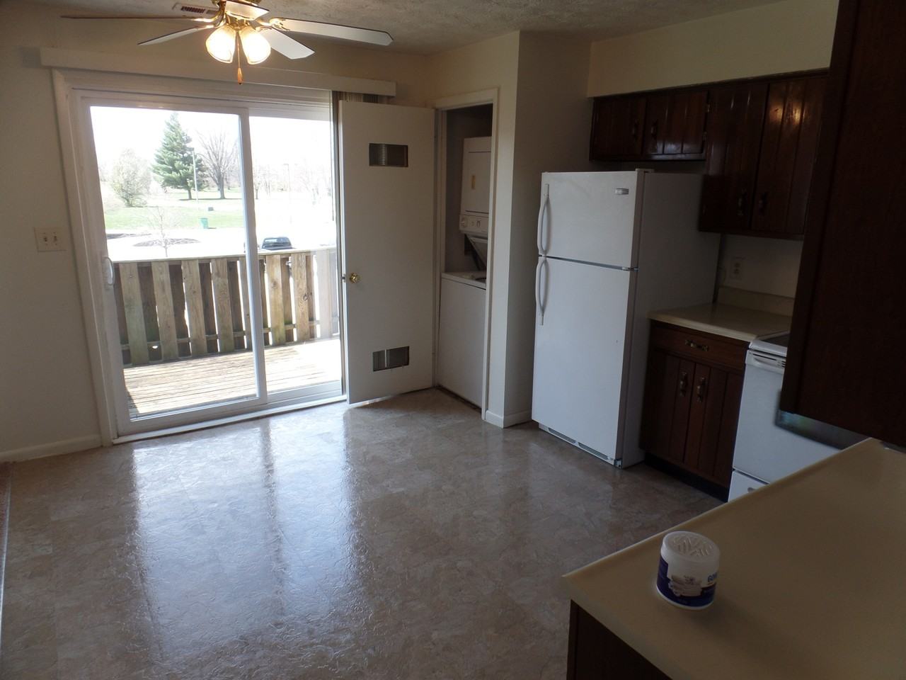 Williamsburg Apartment Homes LLC - Photo 2 of 18