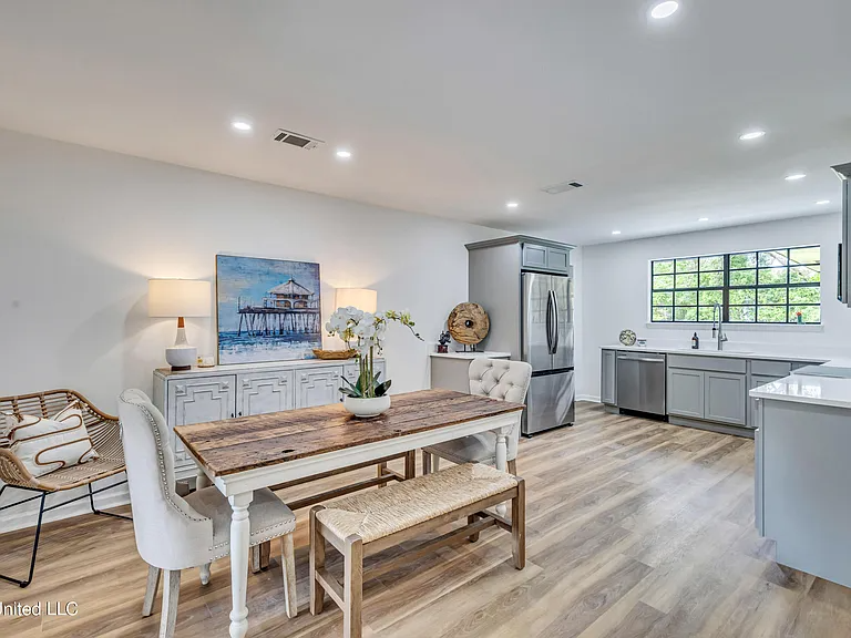 625 Loposser Ave - Photo 5 of 15