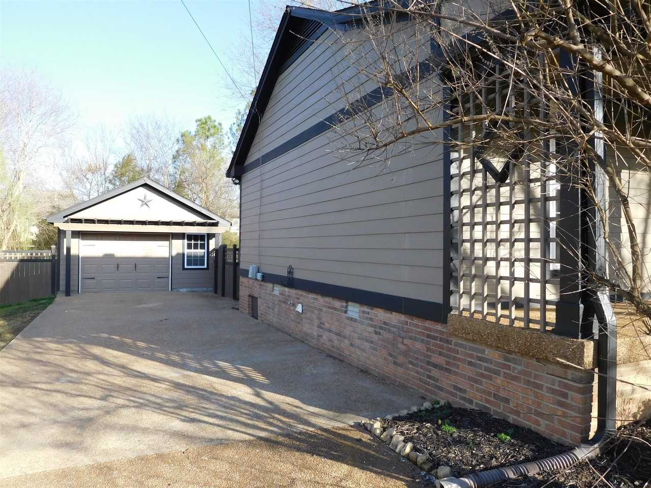 796 Harpeth Bend Dr - Photo 2 of 17